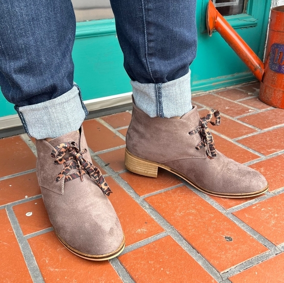 Hey Girl Corky's Totes Booties Taupe NEW Womens - Picture 4 of 4